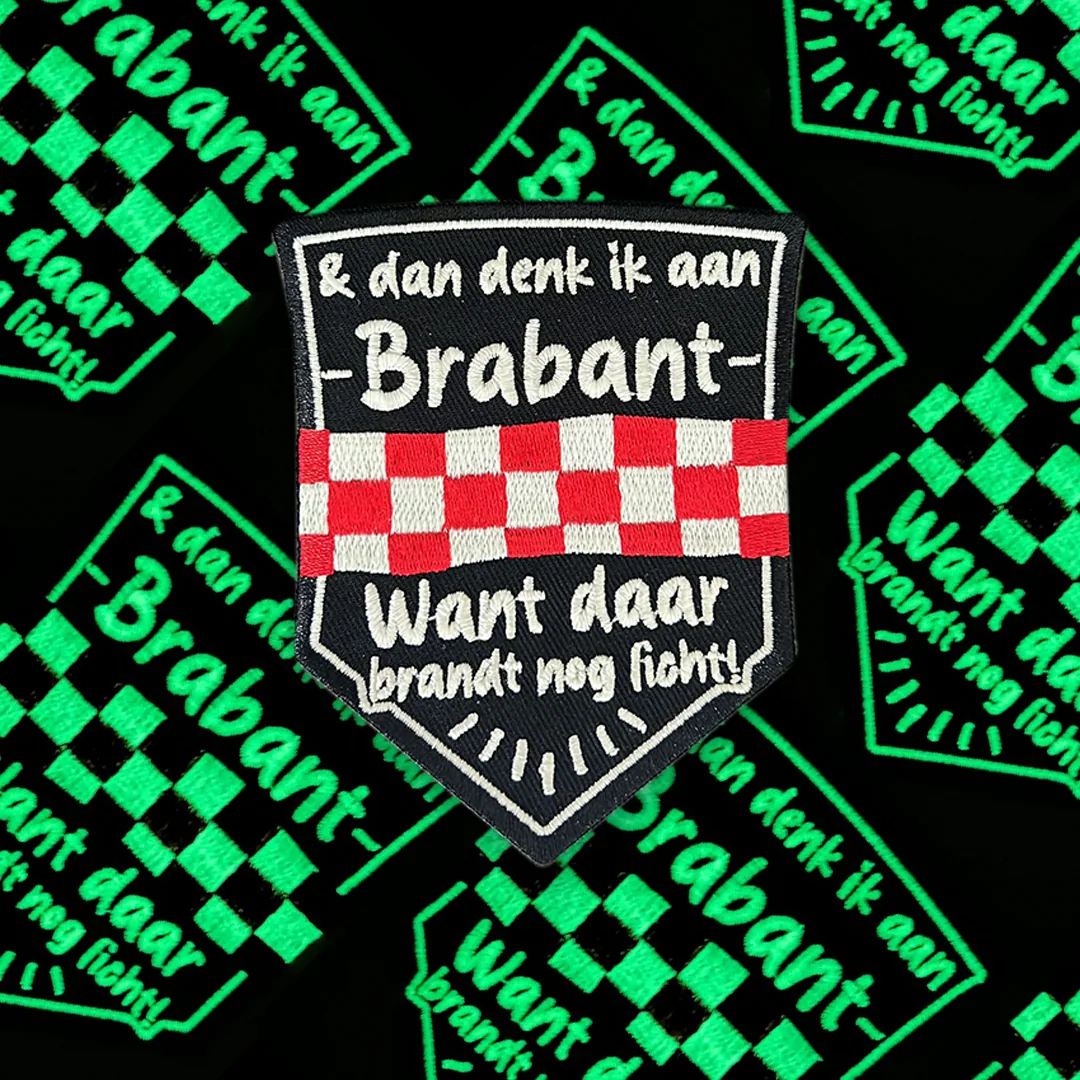 Glow In The Dark Embleem - & Dan Denk Ik Aan Brabant Want Daar Brandt Nog Licht!